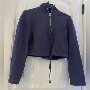 Cute vintage cropped sweater